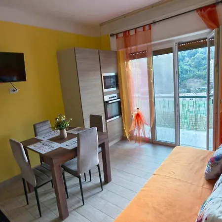 Casa Leo E Gio Note Di Colore Lägenhet *
