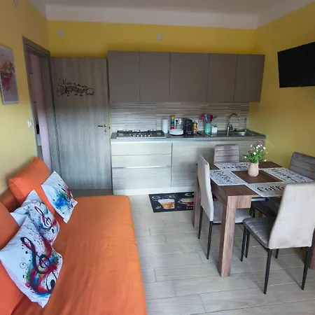 Casa Leo E Gio Note Di Colore Lägenhet