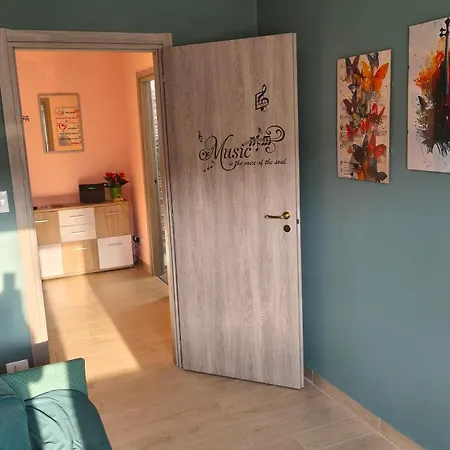 Casa Leo E Gio Note Di Colore דירה