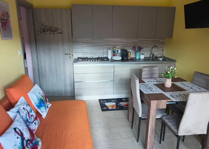 Casa Leo E Gio Note Di Colore Daire